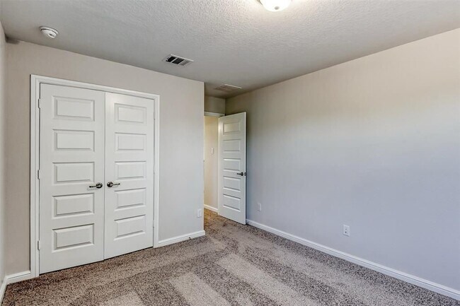 Building Photo - 85 Fermata Ln