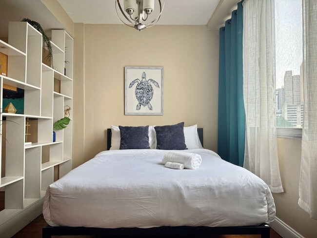 Building Photo - 215 Piedmont Ave NE