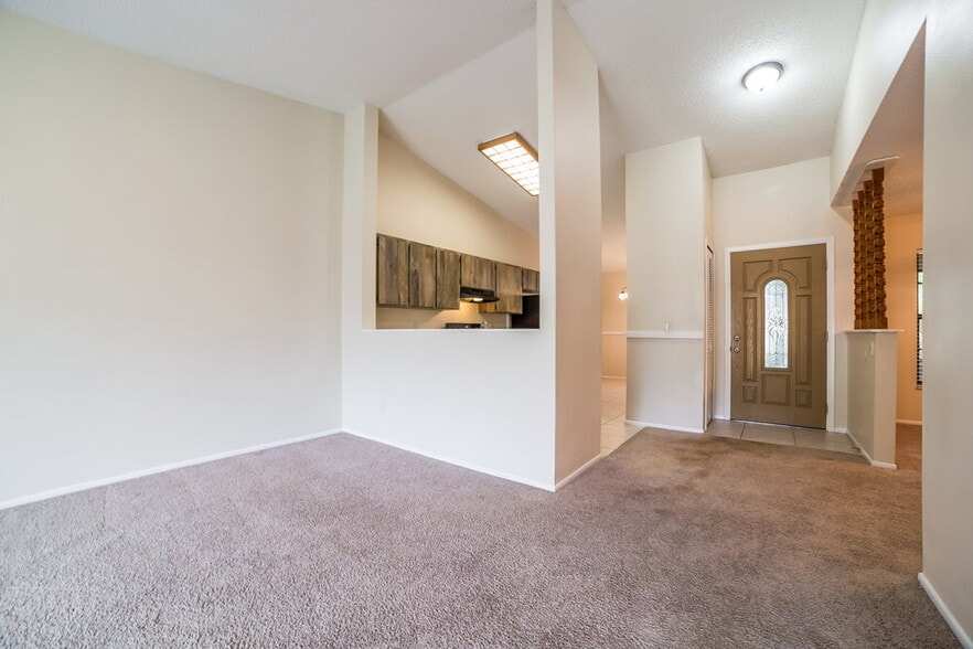 Building Photo - 1029 Wainright Dr