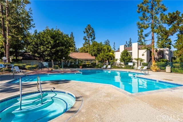 Building Photo - 1360 Cabrillo Park Dr