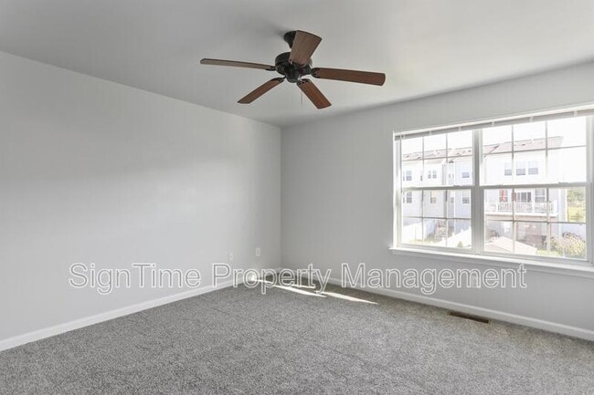 Building Photo - 18234 Hurricane Ct