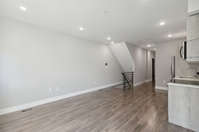 Building Photo - 1845 A St