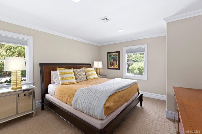 Building Photo - 31 B Club Ln