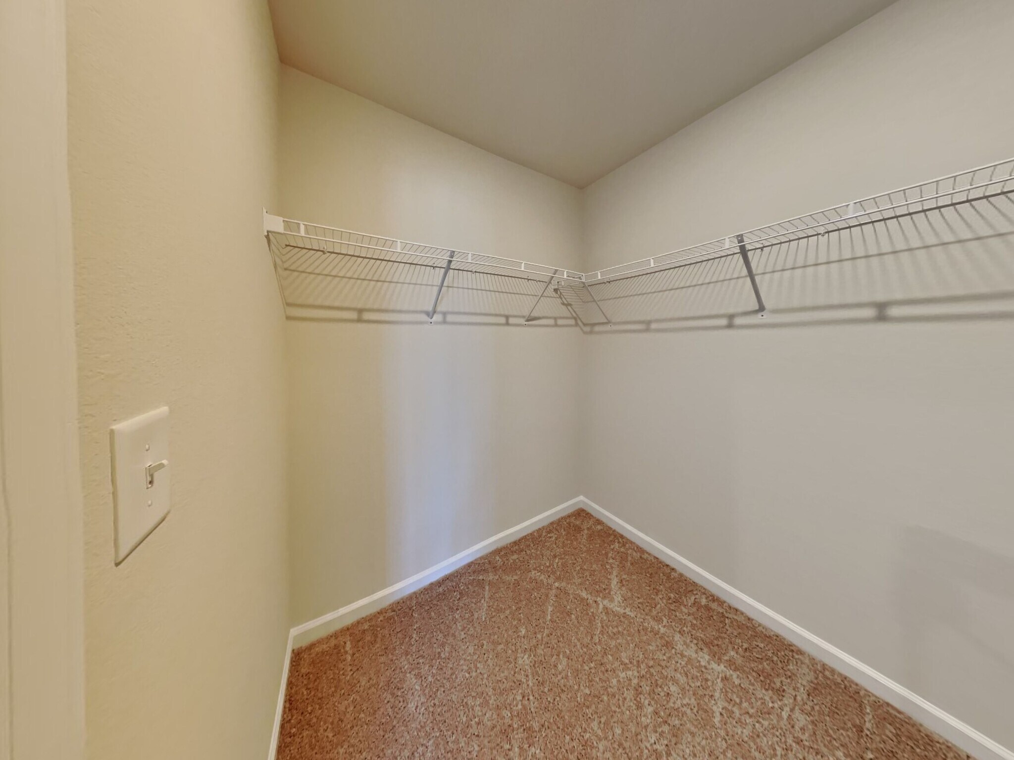 Building Photo - 279 Royal Mdw Dr