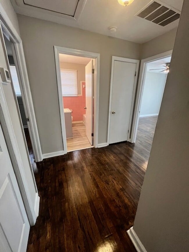 Building Photo - Beautiful 4 Bed, 2 Bath Brick Home Near Robins Air Force Base!