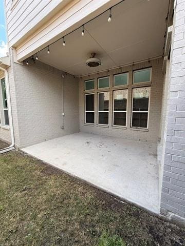 Building Photo - 2726 Geranium Ln