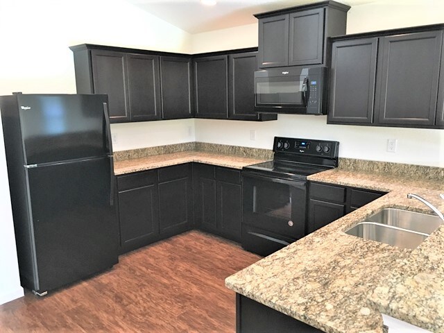 Building Photo - 3330 Bradley Creek Pkwy