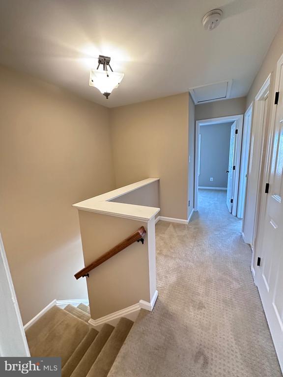 Building Photo - 783 Vanderbilt Terrace SE