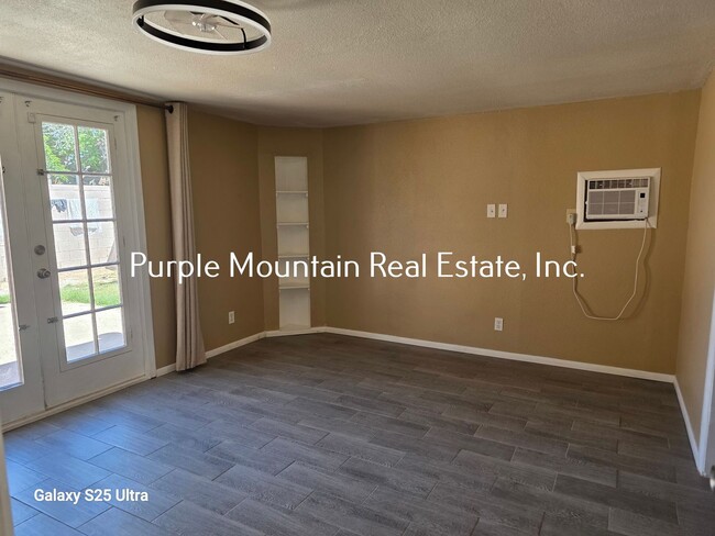 Building Photo - 1429 Walden Dr