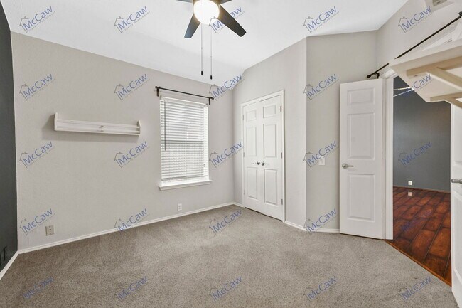 Building Photo - 6603 Fairlawn Dr