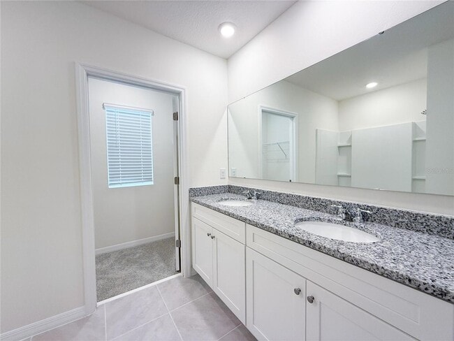 Building Photo - 2054 Tay Wes Dr