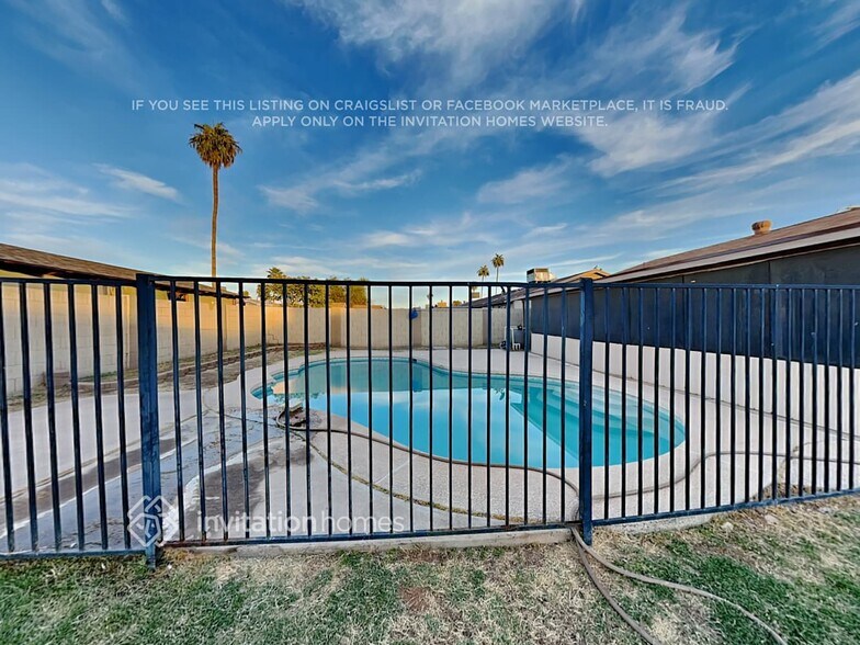 Building Photo - 6320 W Monte Vista Rd