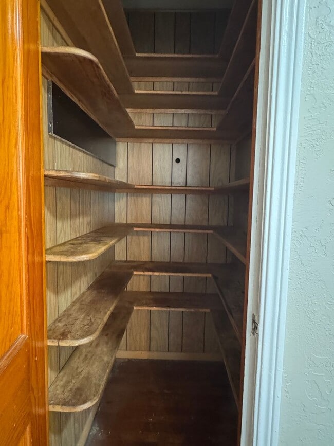 Building Photo - 734 NW 31st St