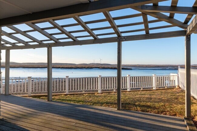 Building Photo - 33 Eagle Hill Rd