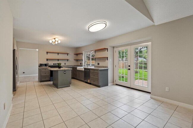 Building Photo - 25510 Chapel Ridge Ln