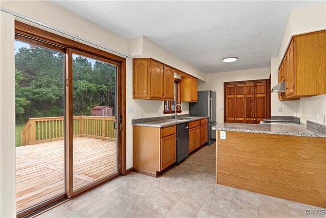 Building Photo - 7537 Rickmeyer Rd