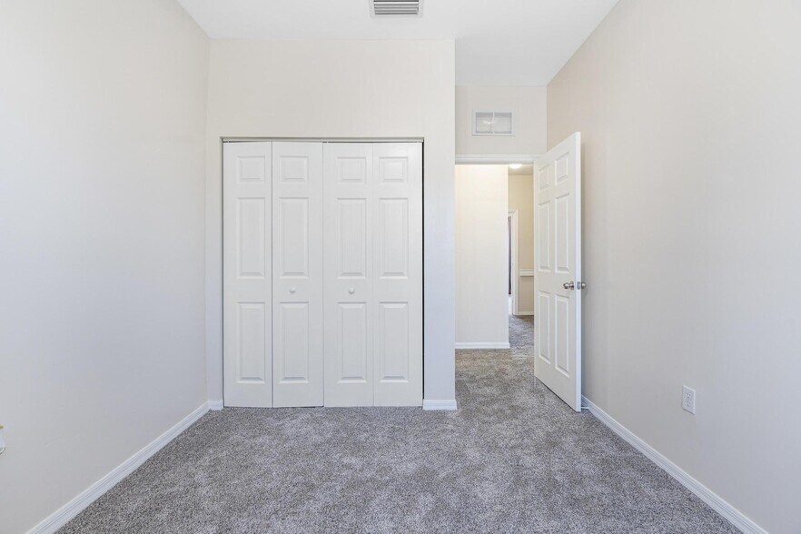 Building Photo - 9135 SW 203rd Ter