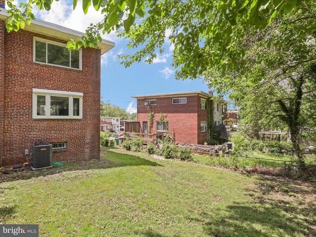 Building Photo - 5026 Roseld Ct