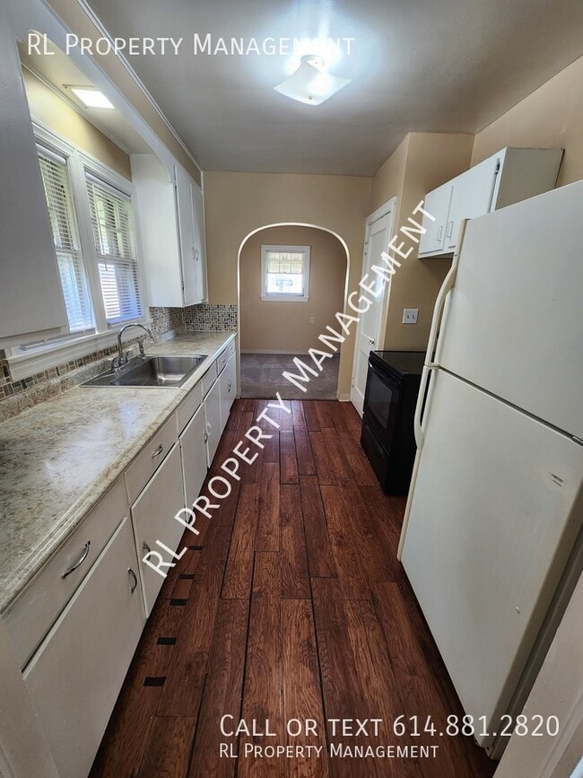 Building Photo - Cozy 2 Bedroom 1 Bathroom home in Eastmoor!