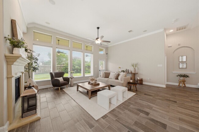 Building Photo - 18619 Navarro Branch Dr