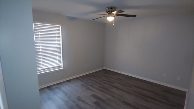 Building Photo - 2 Bedroom Condo by Bryant-Denney