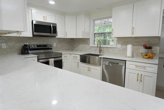 Building Photo - 4379 Olive Ave