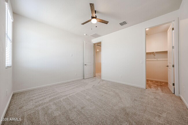 Building Photo - 14090 W Old Oak Ln