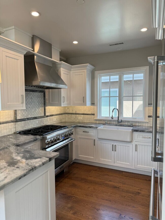 Primary Photo - Luxurious Indoor & Outdoor Living