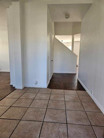 Building Photo - 2104 Royal Oak Dr