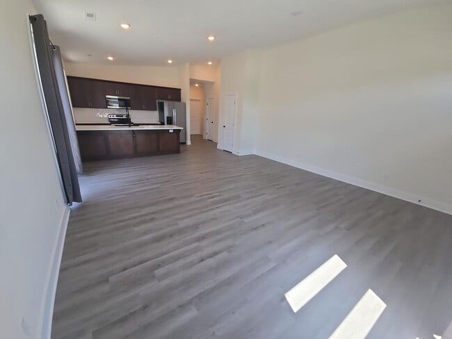 Building Photo - 3-bed, 2 bath Single Family Home for Rent!