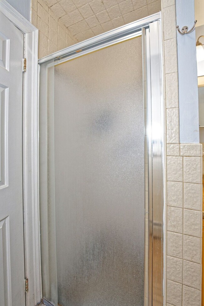 Building Photo - 35 Madison Ave