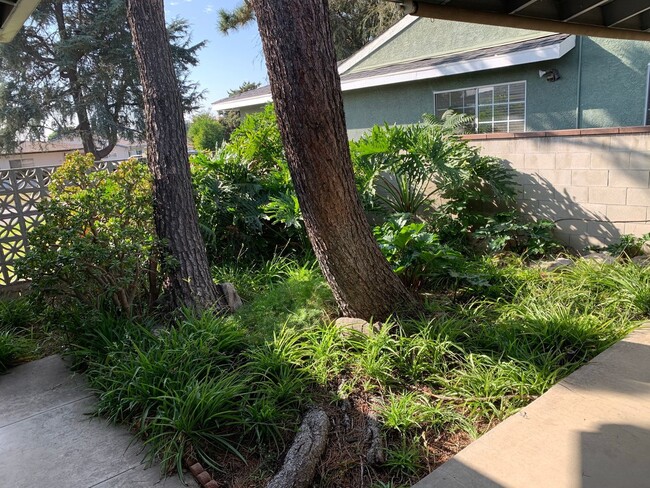 Building Photo - Beautiful Glendora Home