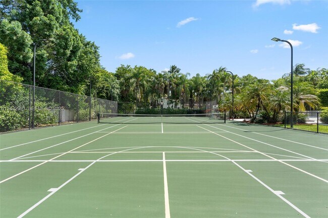 Building Photo - 6190 SW 102nd St