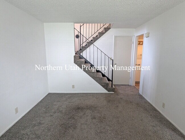 Building Photo - 3204 S 1855 W