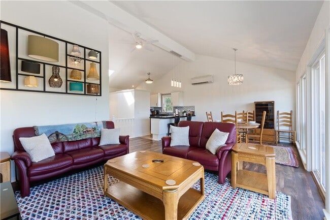 Building Photo - 14813 Dutchmans Dr