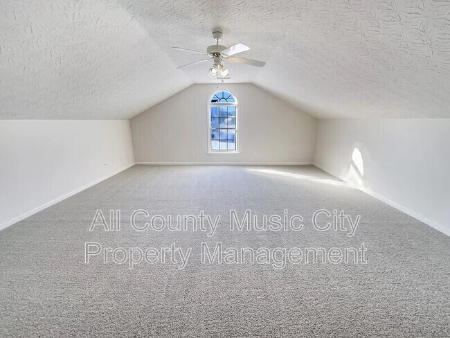 Building Photo - 1945 Stoney Meadow Dr