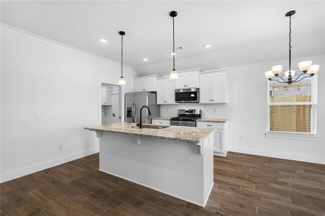Building Photo - 4225 Barhem Dr