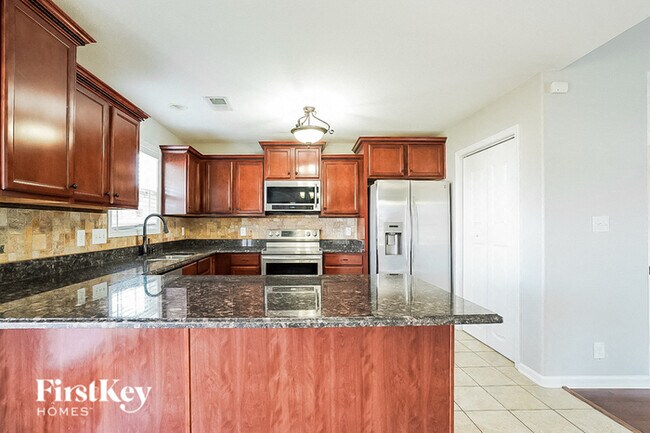 Building Photo - 3711 Wind Mill Ct