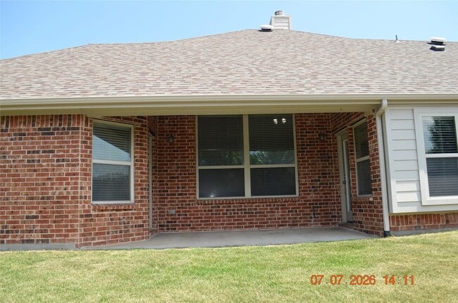 Building Photo - 9638 Castlerock Tr