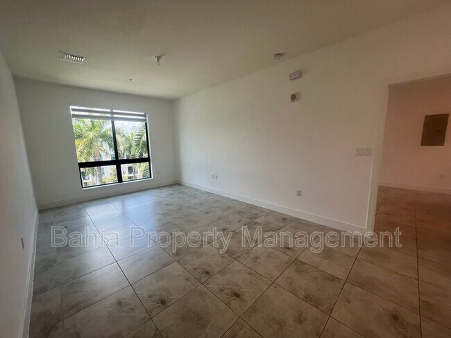 Building Photo - 4636 NW 84th Ave