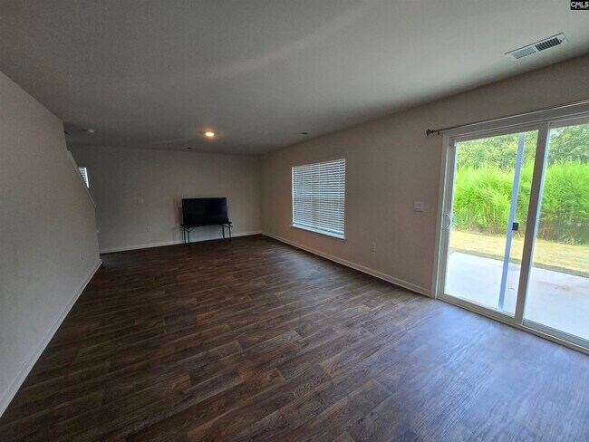 Building Photo - 116 Woodmere Dr