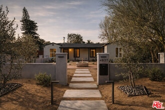 Building Photo - 4837 Gentry Ave