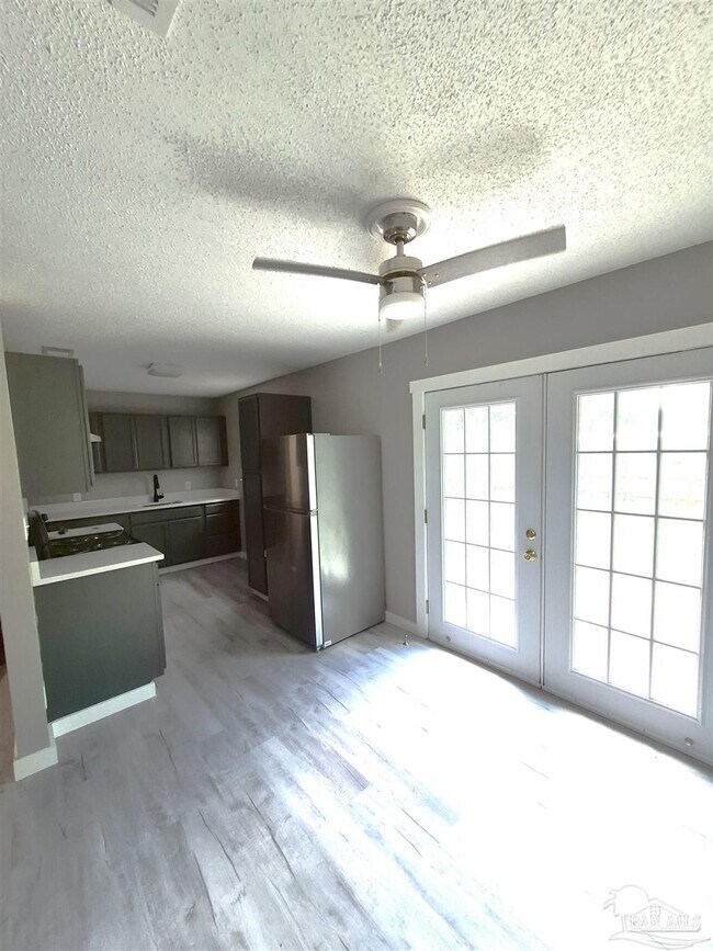 Building Photo - 206 Shadow Lawn Ln