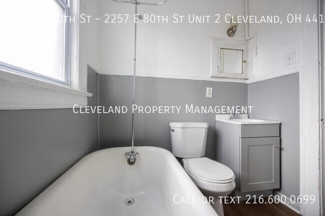 Building Photo - 2257 E 80th St