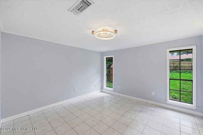 Building Photo - 225 Walnut Ridge St