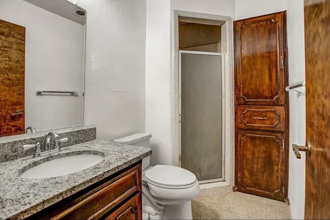 Building Photo - 13518 Cassia Way