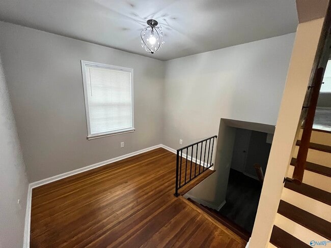 Building Photo - 4708 Dahlia Dr NW