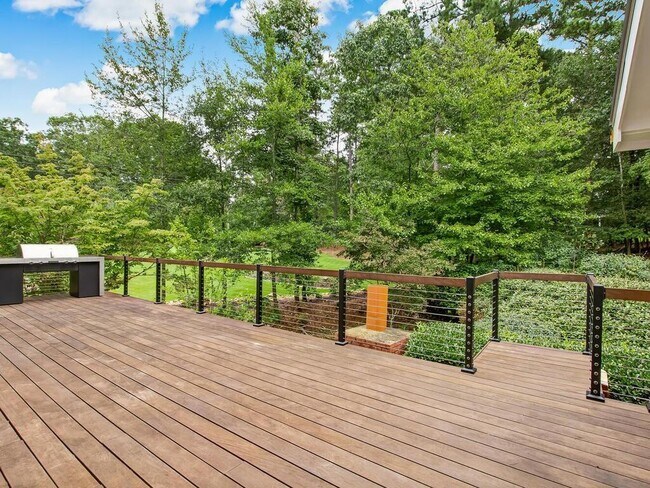 Building Photo - 6709 Wooded Cove Ct