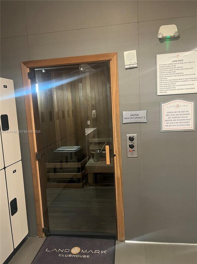 Building Photo - 6415 NW 102nd Path