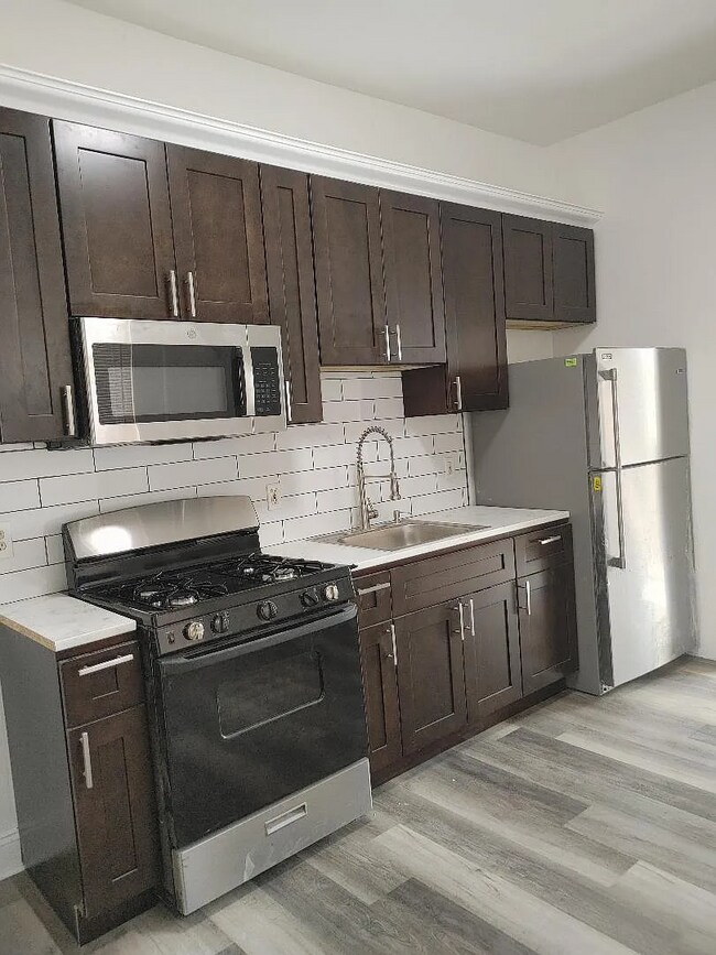 Building Photo - 7208 Torresdale Ave